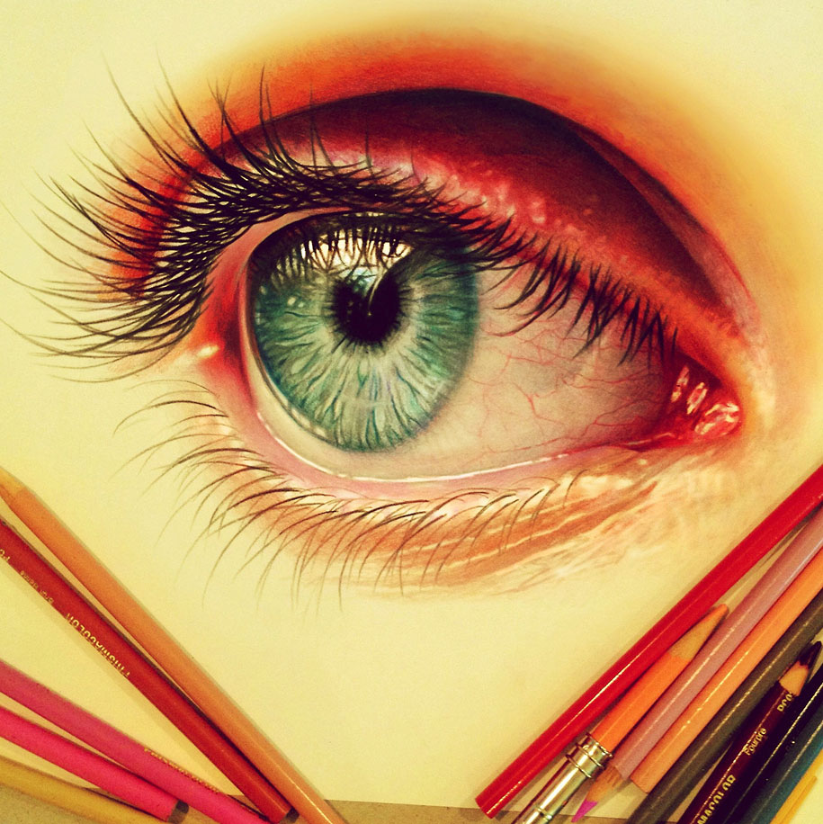 22YearOld Artist Creates HyperRealistic Pencil Drawings Bursting